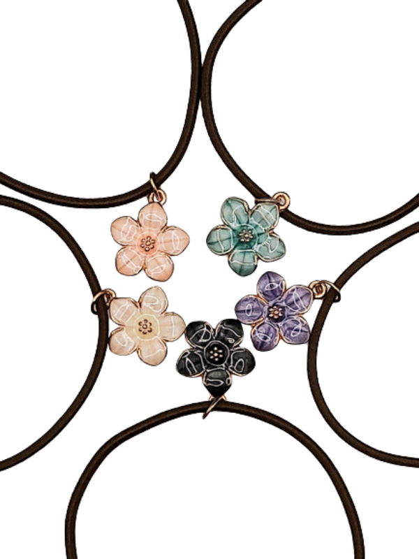 Close up - Flower bottle charms (dark brown band)