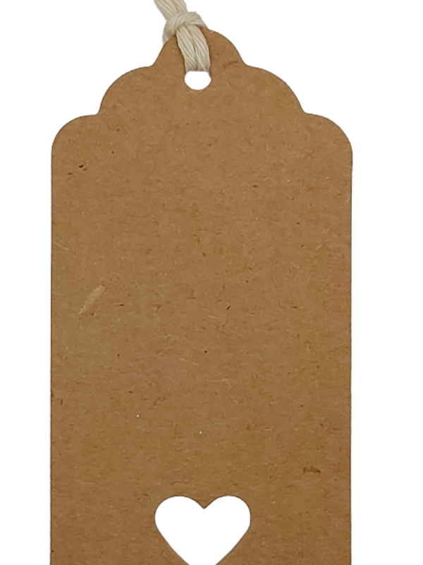 Close up - kraft paper tag with scalloped top